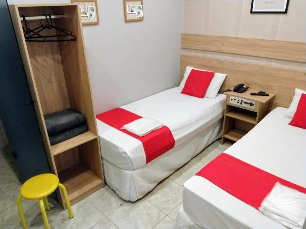 Hotel Urban São Paulo 0*,
